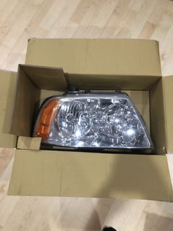 2003 Lincoln Navigator Headlights + 3rd Break Light