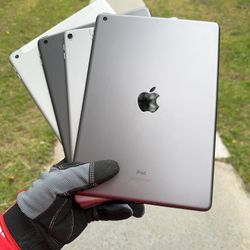 iPads 5 / 6 / 8 / Pro