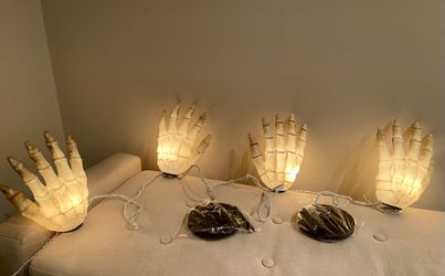 Halloween Skeleton Hands 💀 🙌🏻 🎃