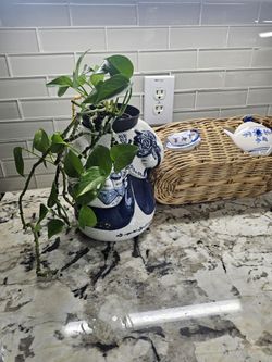 Two Home Decor.