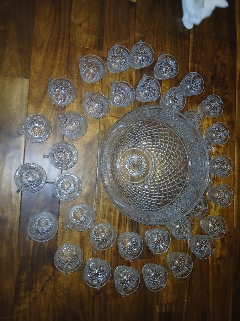 Punch Bowl Set 37 Piece 