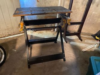 Foldable work bench