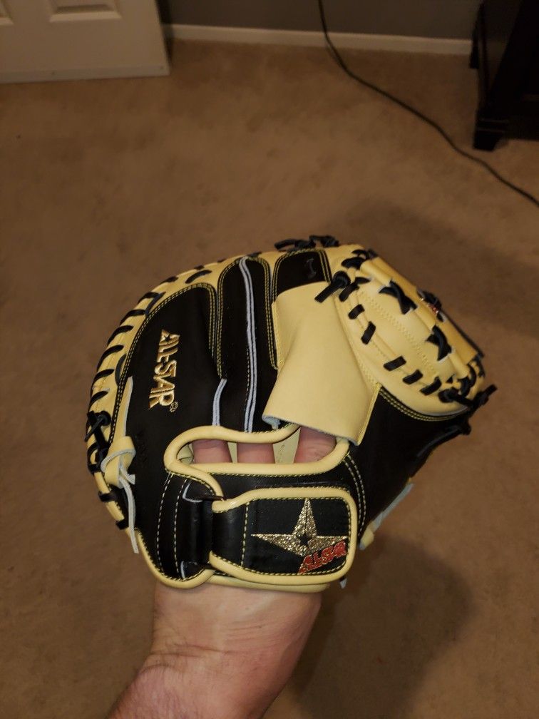 All-Star Pro Elite CM3000SBT 33.5inch Catchers Mitt Glove