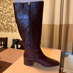 Women’s Square Toe Boots