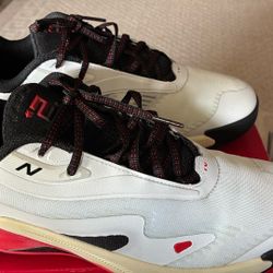 Brand New New Balance Men