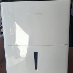 Frigidaire Dehumidifier model FFAD2244W1