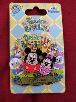 Shanghai Disneyland Spring Pin