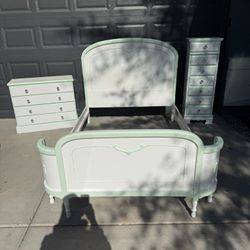 Vintage French Provincial Bedroom Set – Solid Wood