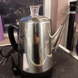 Perkulating Coffee Pot