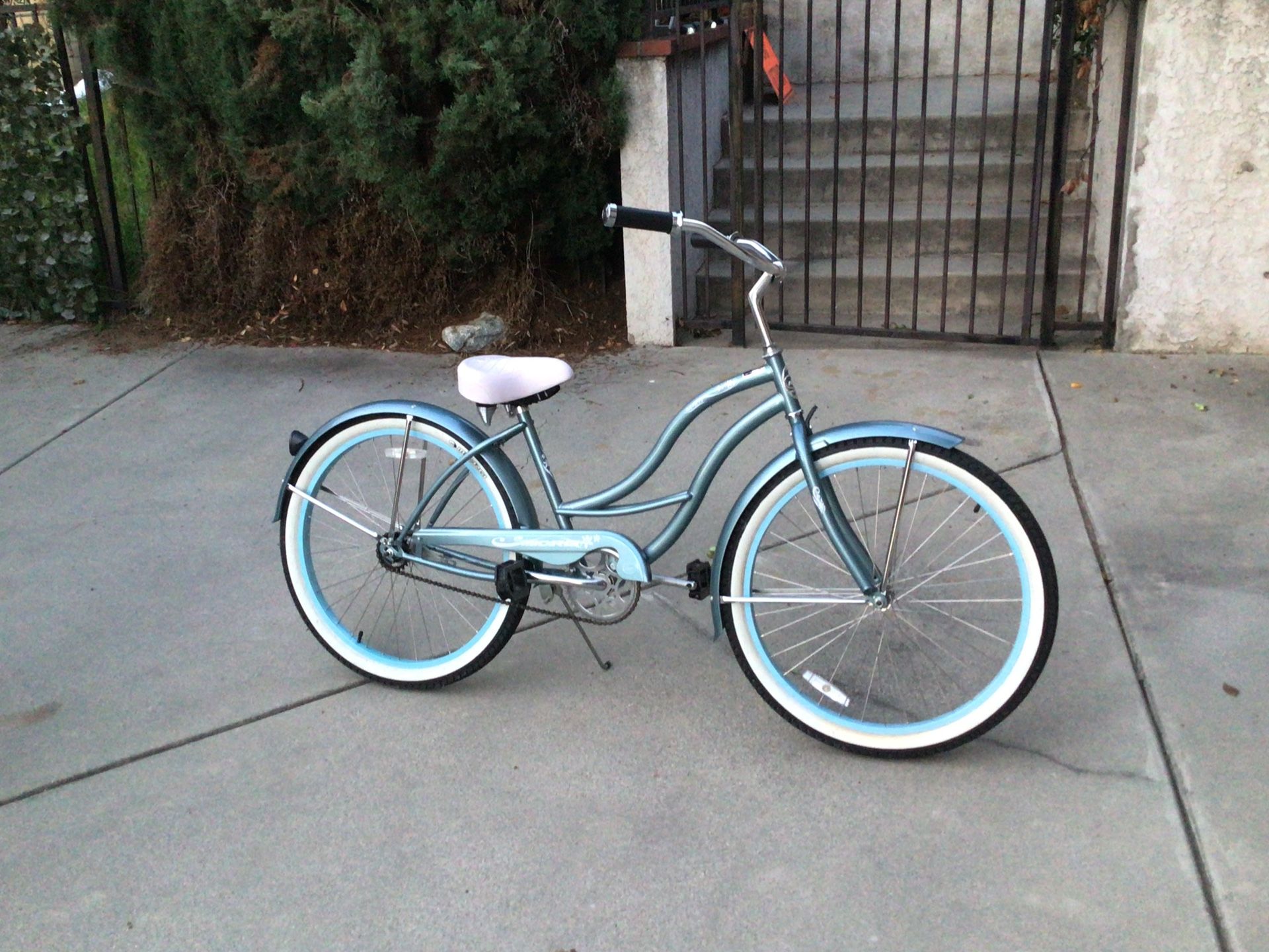 Micargi Tahiti Women's Beach Cruiser - Main Image