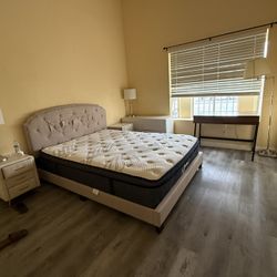 Bed Set (bed frame & Mattress) Queen Size 
