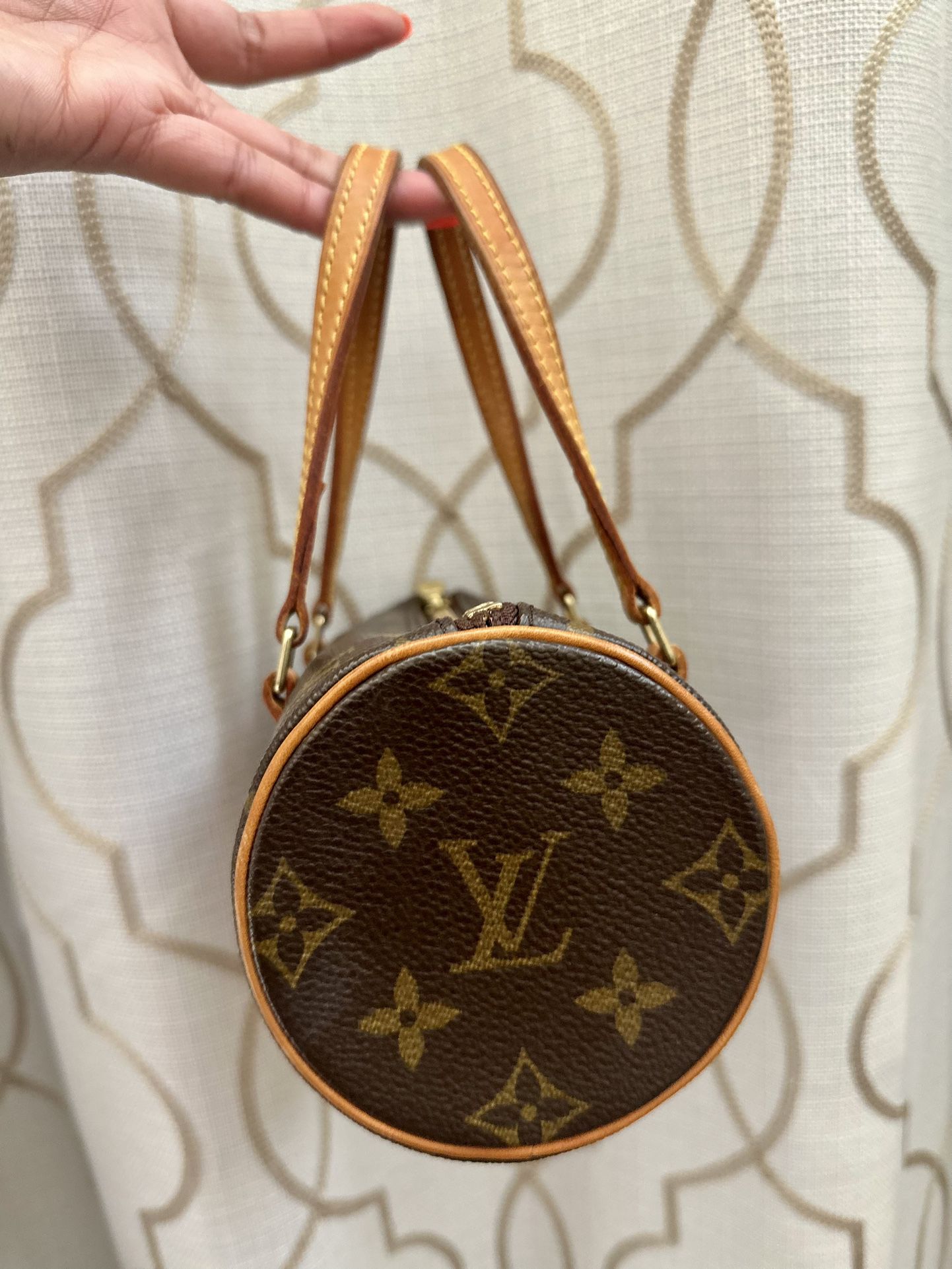 Luis Vuitton Papillon Barrel Bag for Sale in Las Vegas, NV - OfferUp