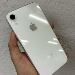 IPhone XR 64gb UNLOCKED