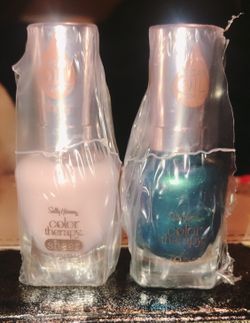 Sally Hensen Argan Oil Nail Polish Set