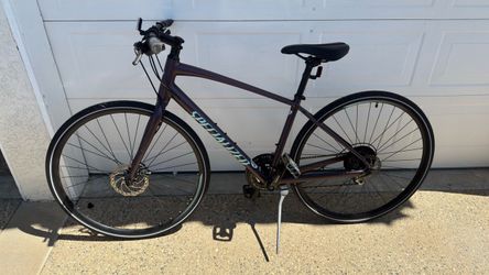 Specialized Sirrus Women’s Hybrid Bike - Medium