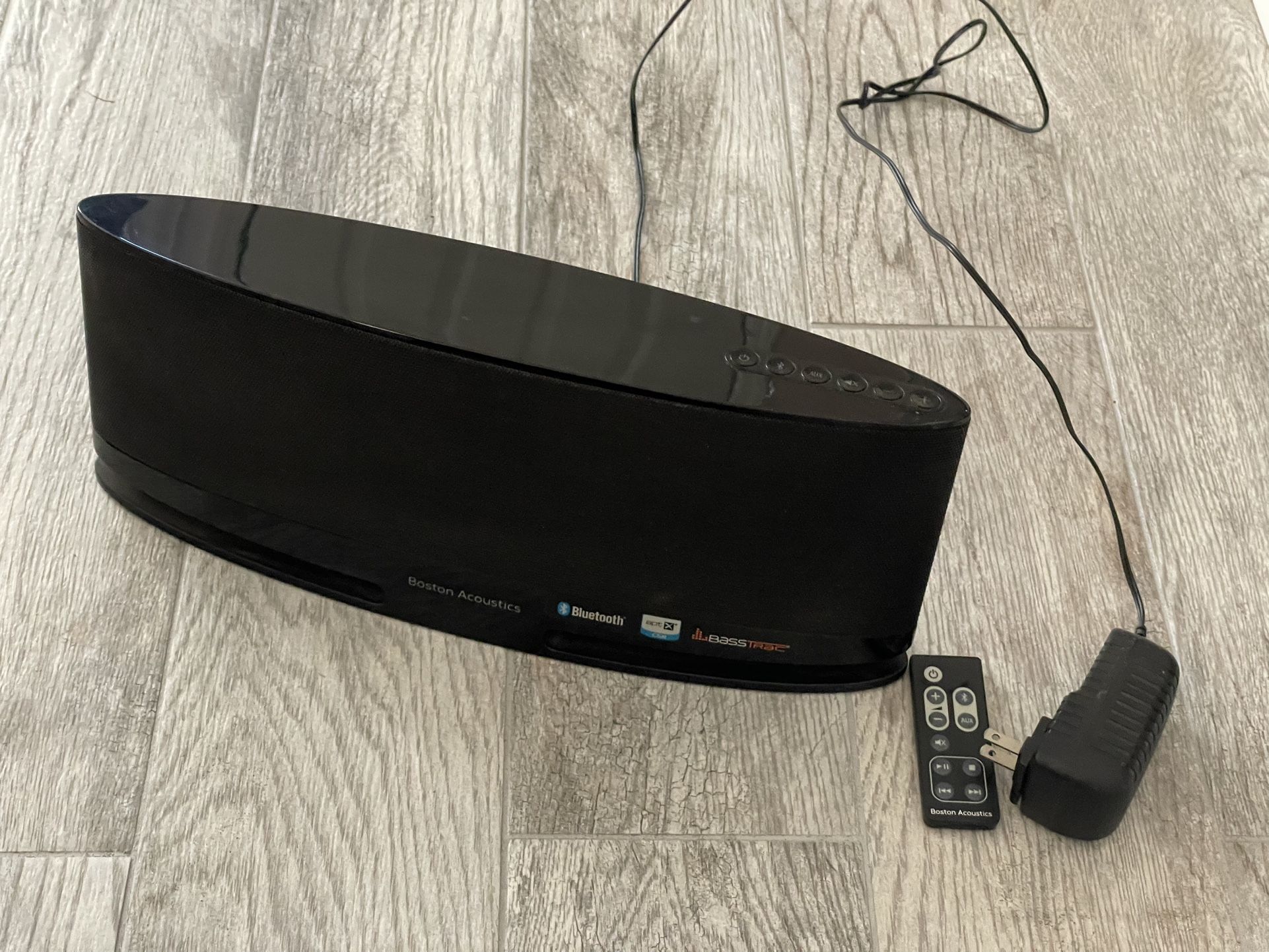 Boston Acoustics MC100 Blue / Bluetooth Wireless Speaker