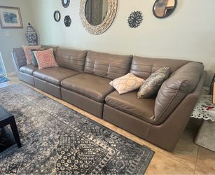 Sofia Velgara living roon set