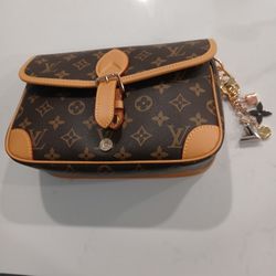 LUXURY LV HAND BAG
