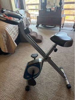 Fold up exercise bike.