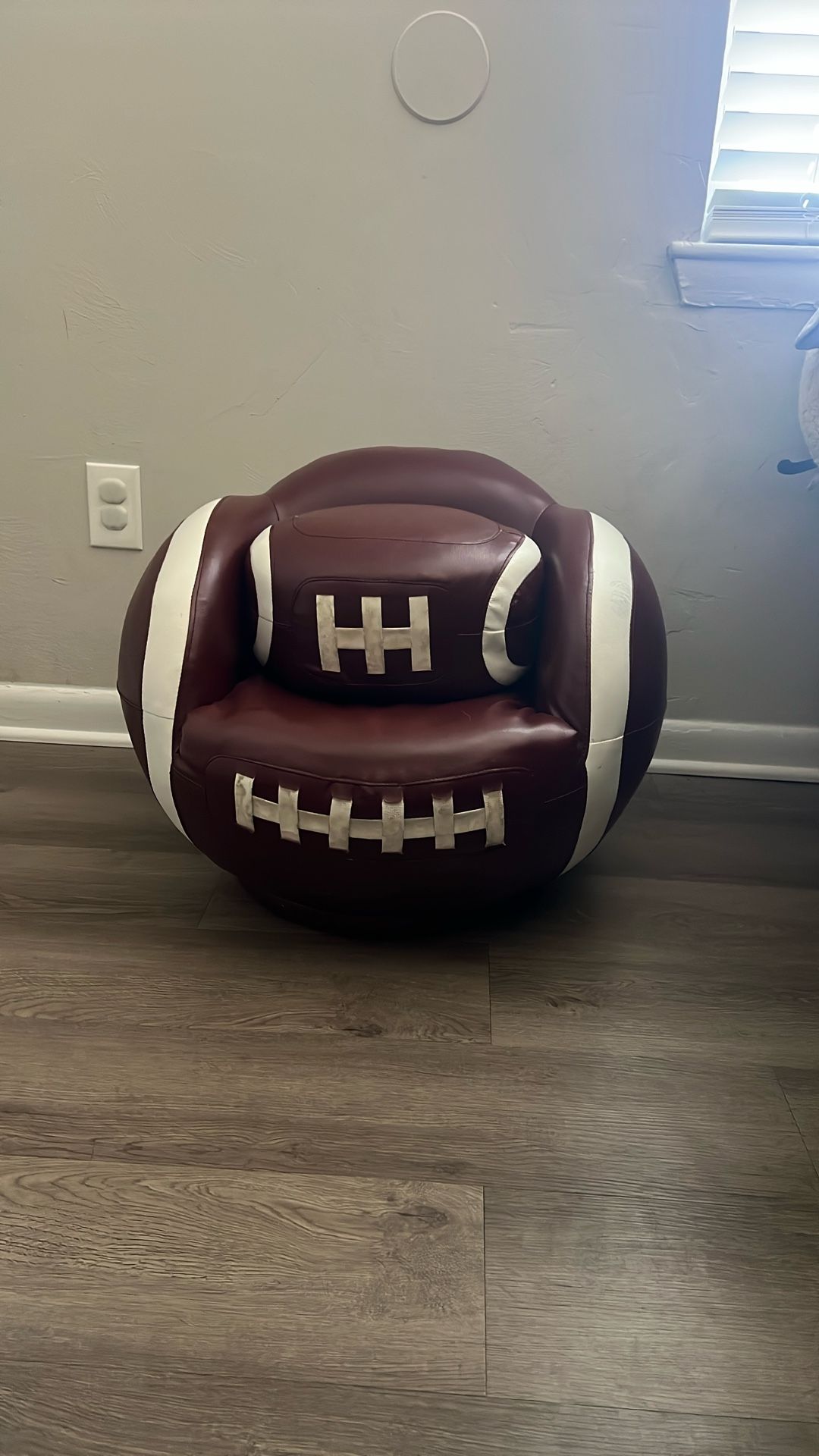 Kids Football Chair With Footrest