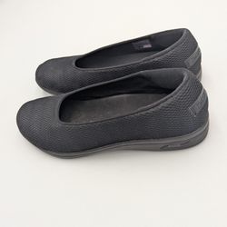 Skechers Arch Fit Uplift Slip On Women 9.5 US Black Textile Model 136551