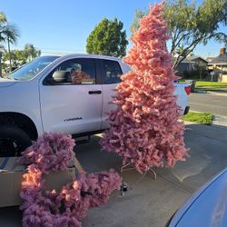 Christmas tree display 9' Pink