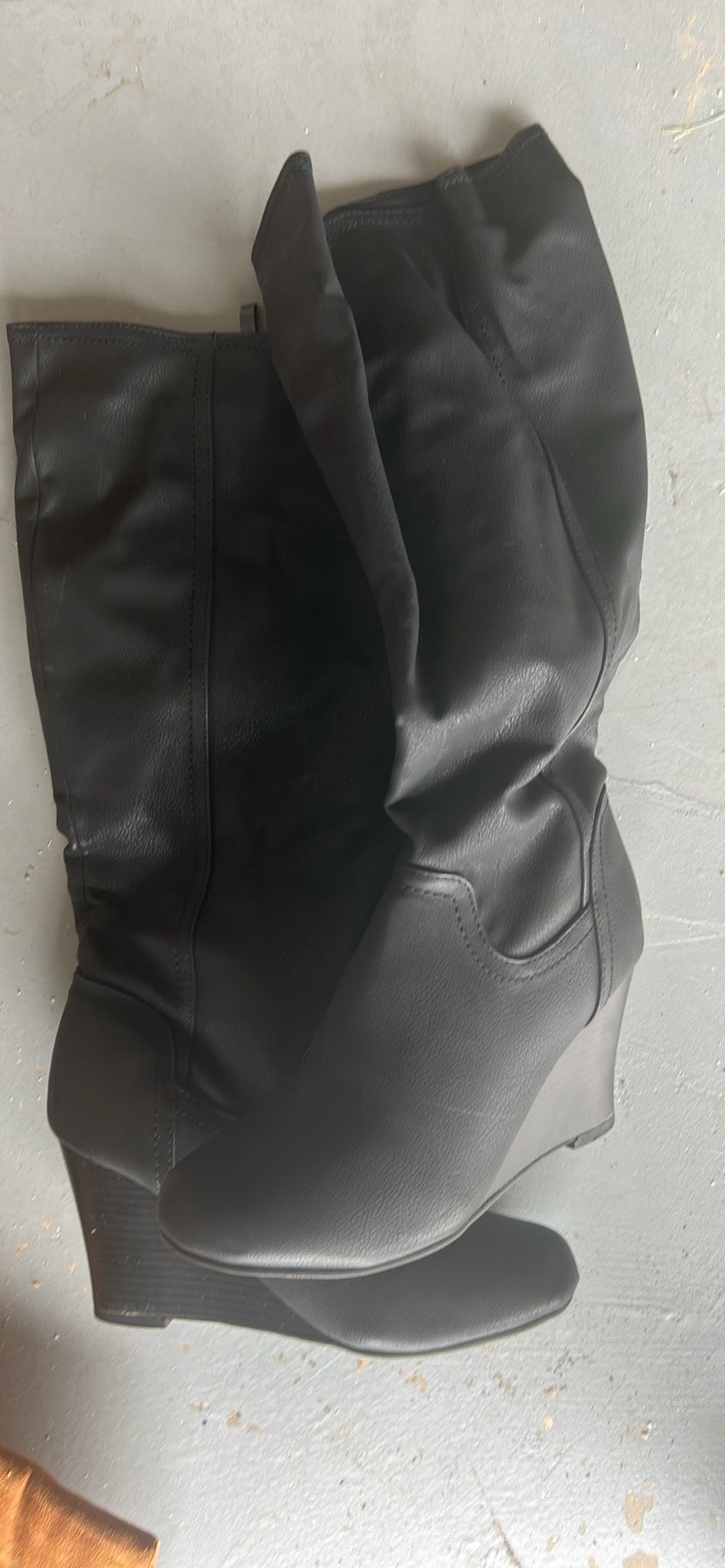 Platform Boots Like New! 8.5