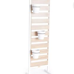 Broyhill Vertical Plant Stand 