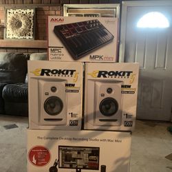 speakers/music set up