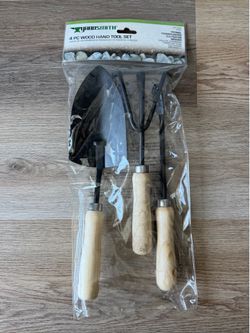 Yardsmith 3 Piece Garden Hand Tool Set Wood Handles Trowel Cultivator Weeder