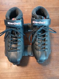 Riedell R3 Black Roller Skate Set
