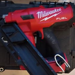 Milwaukee Nail Gun