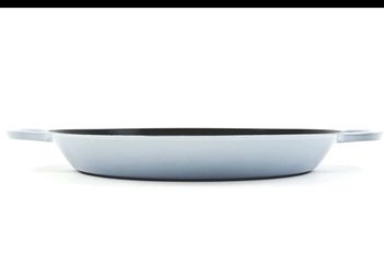 NEW IN BOX LE CREUSET COASTAL BLUE CAST IRON PAELLA PAN 13.5 IN RARE COLOR