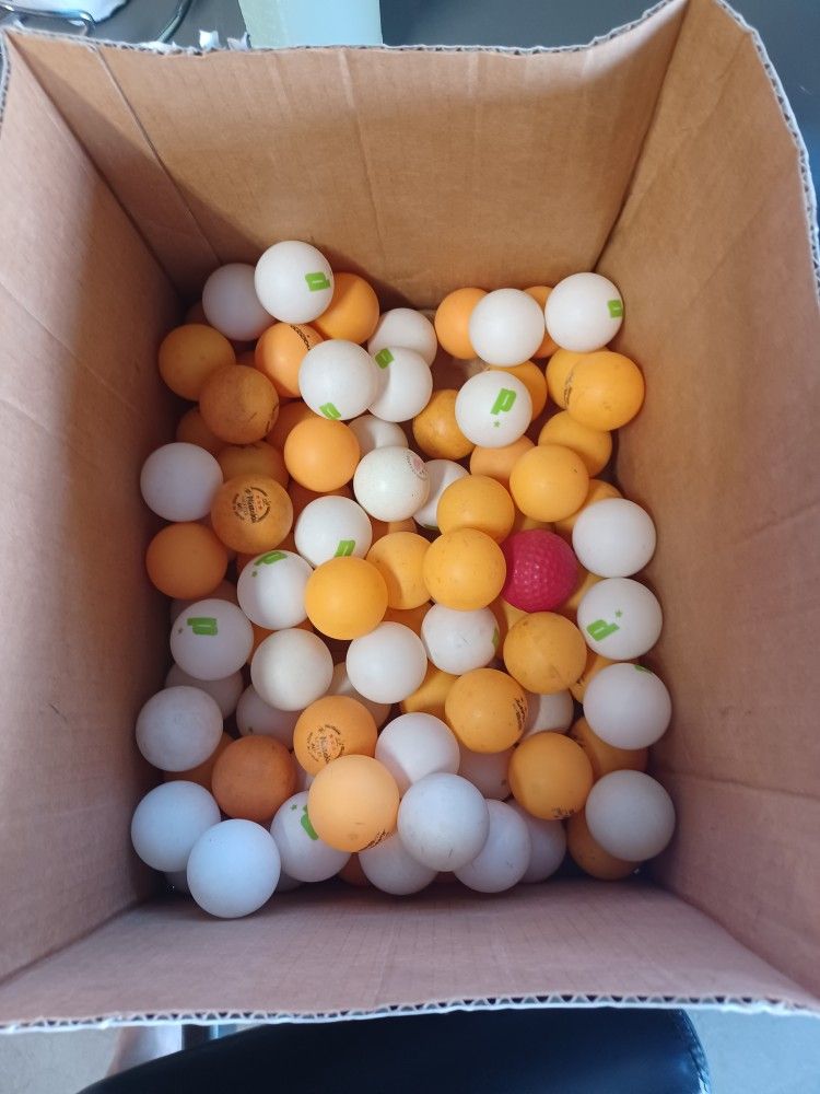 🍺 Pong balls