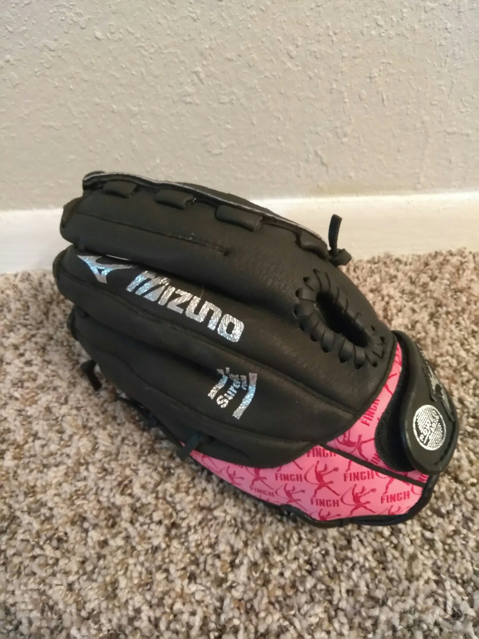 Brand New youth baseball glove