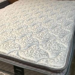 King Mattress, Take it with $40 to start! Awesome Deal!
