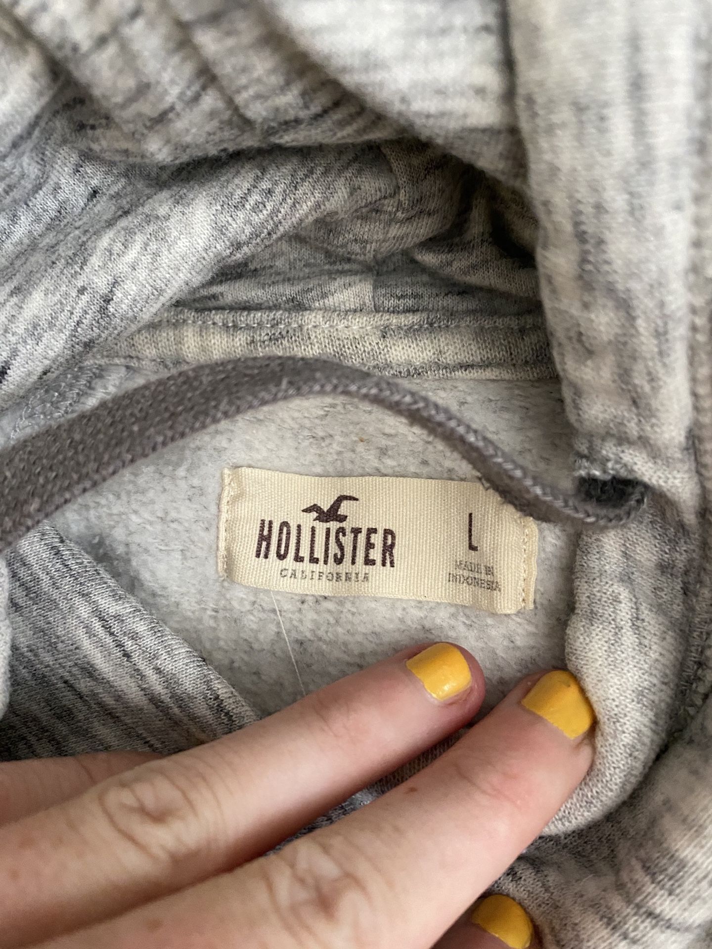 Hollister Sweatshirt!