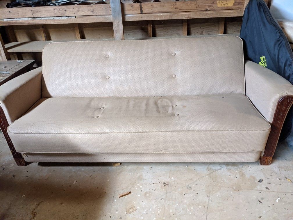 Free vintage sleeper sofa