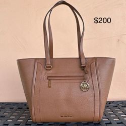 Medium Pebbled Leather 