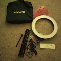 NEEWER Ring Light 18inch Kit: 55W 5600K