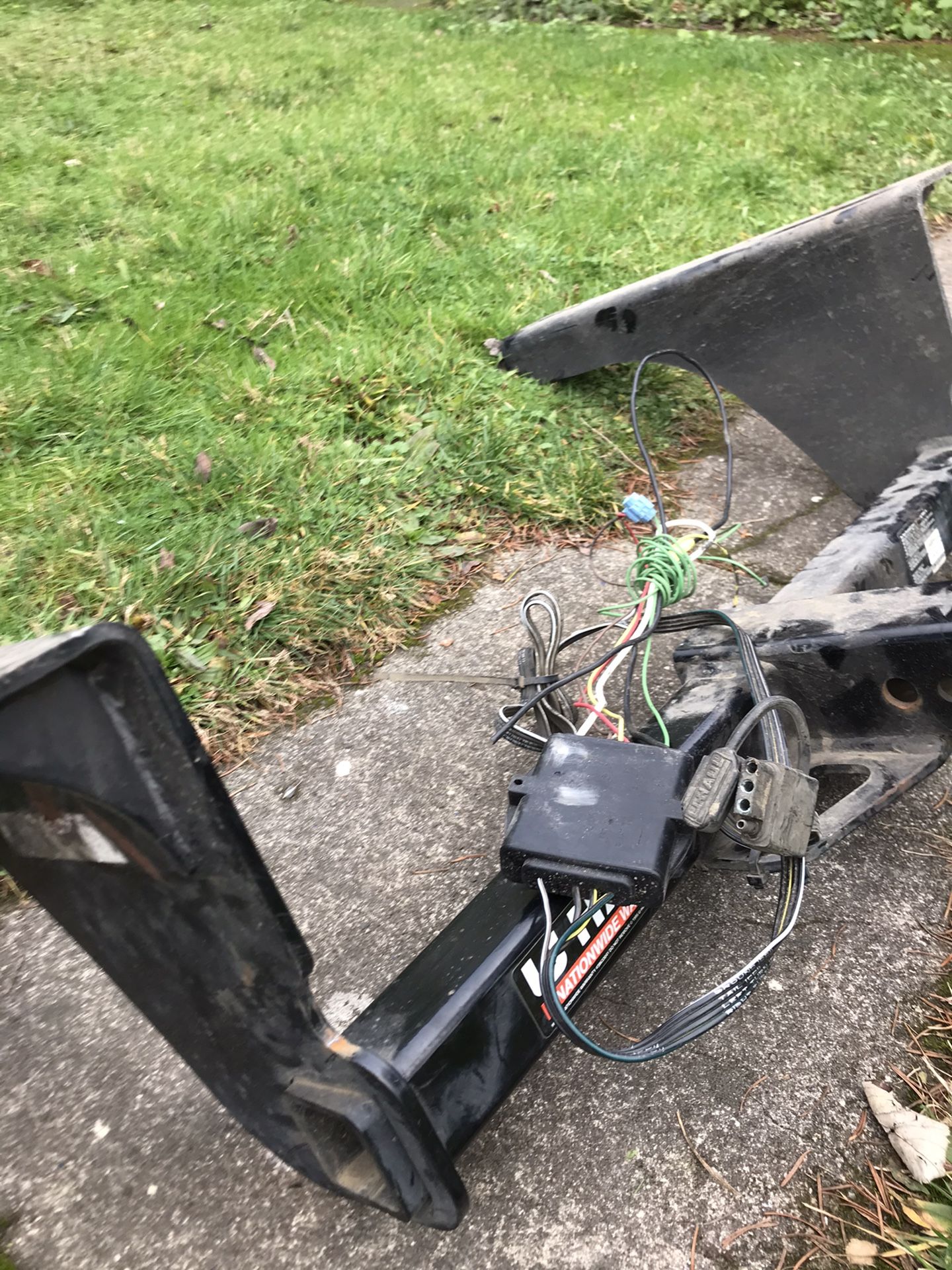 Trailer Hitch 2013 Subaru Outback #75224 / #CQT75224