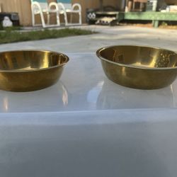 Cat Supplies Dishes, Toy, Brush, And Harness 