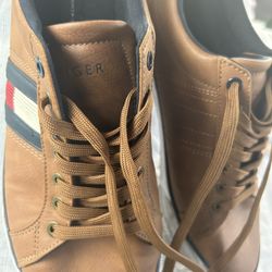 Tommy Hilfiger Leather Shoes Great Shoe Size 10