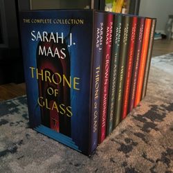 Sarah Maas: Throne Of Glass box Collection