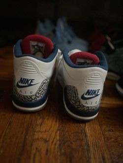 Jordan 3 true blue size 5.5