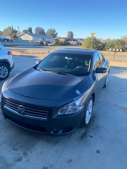 Nissan maxima 2014