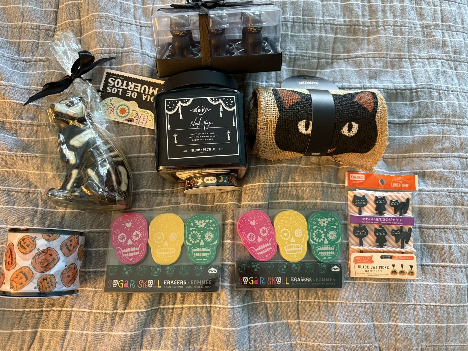 Lot of Halloween Items (8 total)