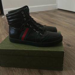 Size 8 Black Gucci Boots.