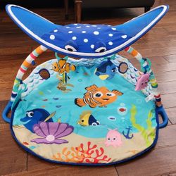 Bright Starts Disney Baby Finding Nemo Mr. Ray Ocean Lights & Music Gym