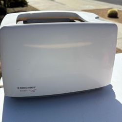 1 Pink Lamp, 1 Pink Toaster, 1 White Toaster